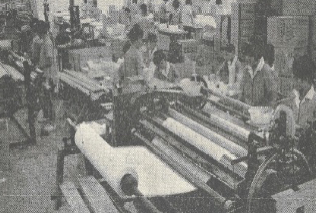 機械抄き和紙工場